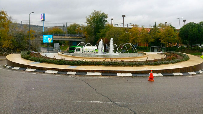 Se repara la fuente de entrada al casco antiguo